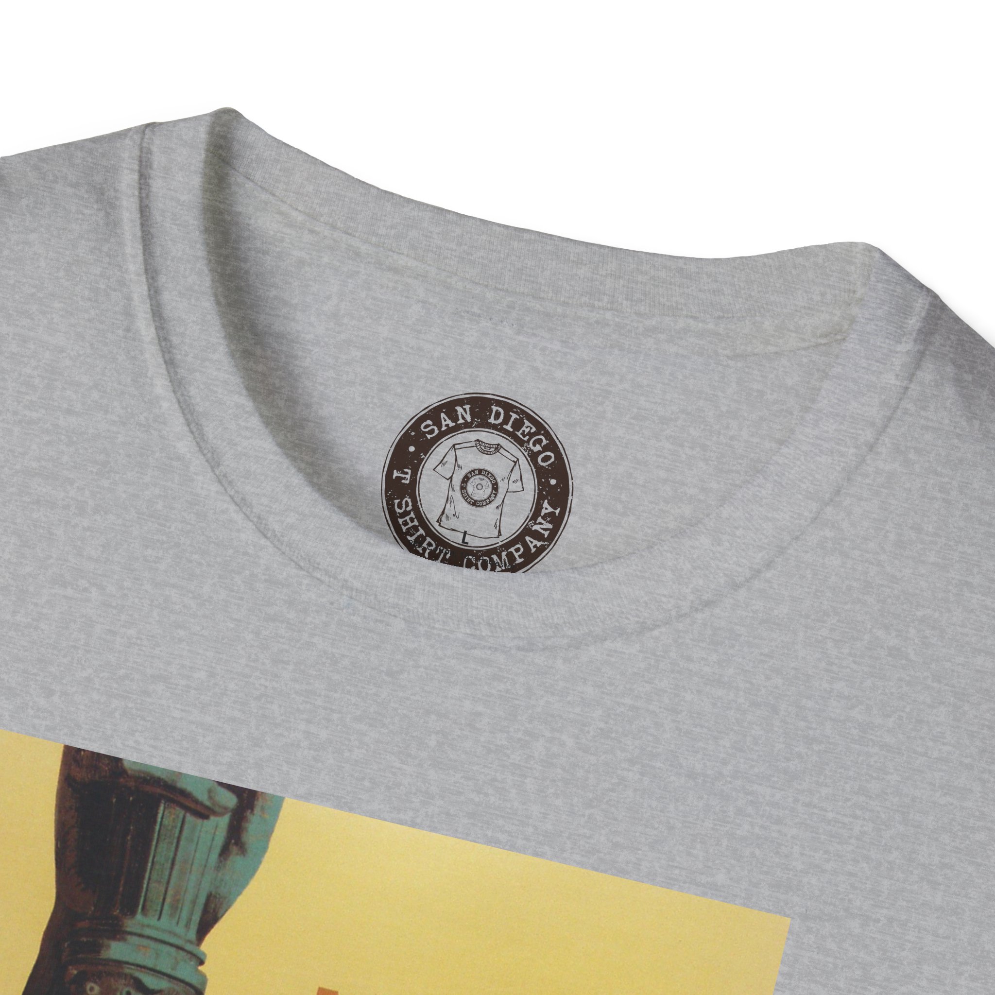 Vintage New York Graphic Tee, Unisex Softstyle T-Shirt, Casual Wear, Travel Souvenir, NYC Gift, Retro Fashion - Image 15
